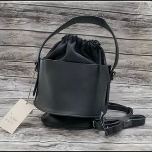 NWT  “A New Day” Bucket Purse w/detachable crossbody strap..